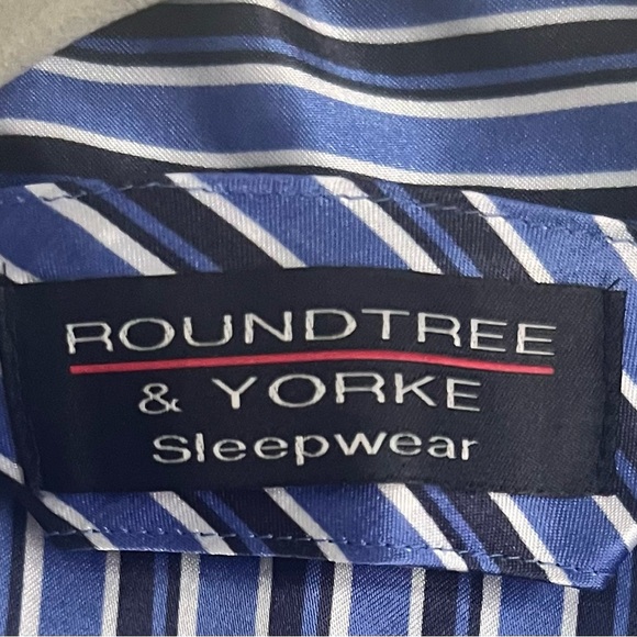 Roundtree & Yorke Stripe Blue and White Mens Pjs - Size Medium - Picture 2 of 13